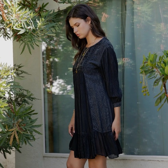 Boho Short Dress with Artisan Embroidery - Picture 2 of 7